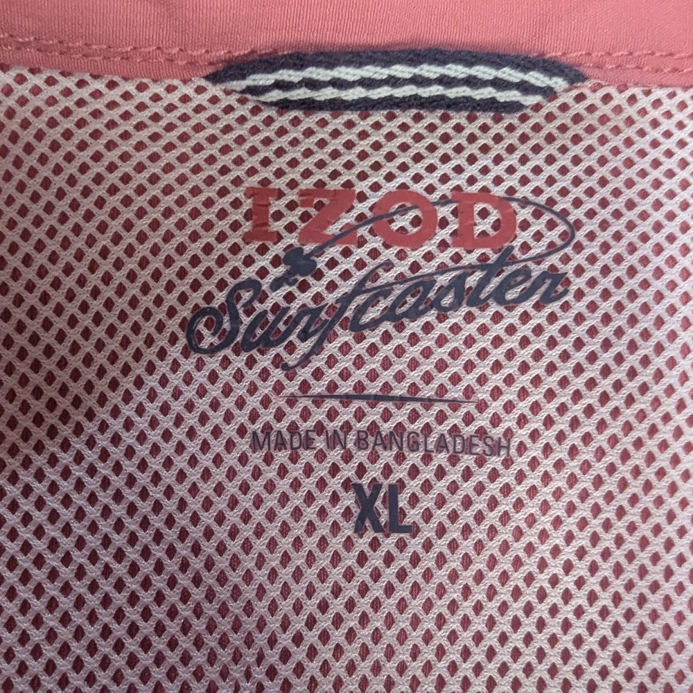 Izod Mens Fishing Shirt XL Surfcaster Rose Vented Outdoor Casual Button Up